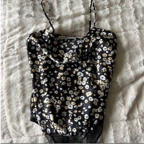 Abercrombie bodysuit - Picture 1 of 2